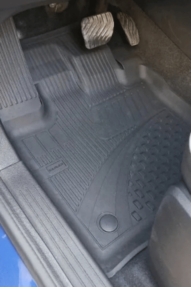 Ncar Ford Transit Courier Van 2024 + Uyumlu 4.5 D Araca Özel Havuzlu Paspas