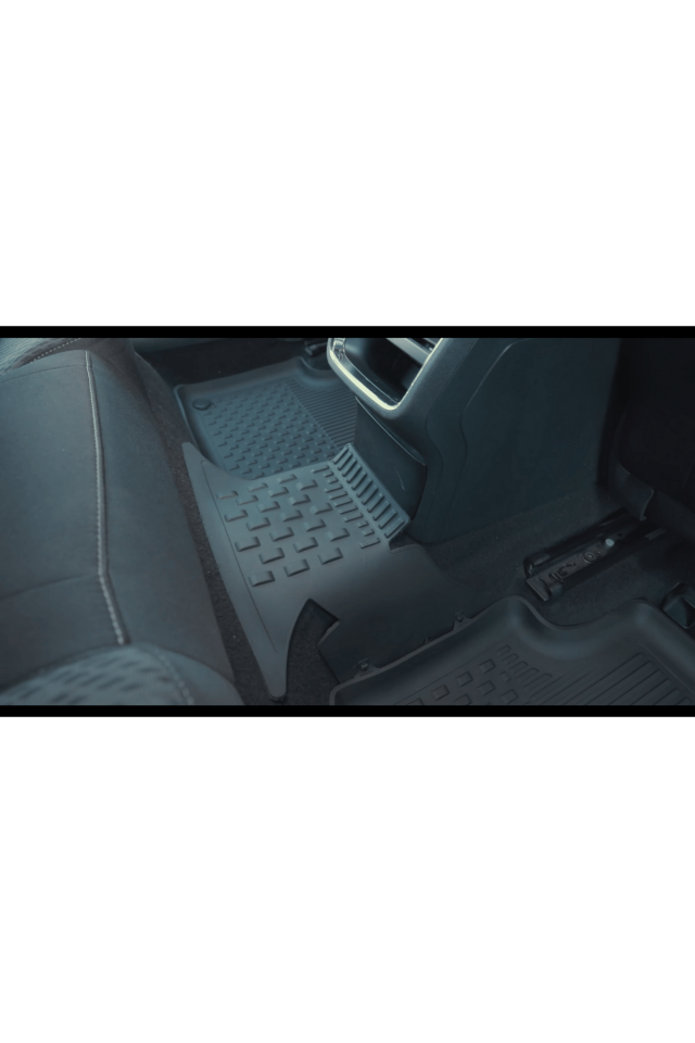Ncar Skoda Oktavia TSI Evo E-Tech 2020 + Uyumlu 4.5 D Havuzlu Paspas
