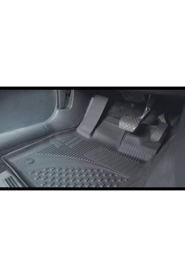 Ncar Skoda Oktavia TSI Evo E-Tech 2020 + Uyumlu 4.5 D Havuzlu Paspas